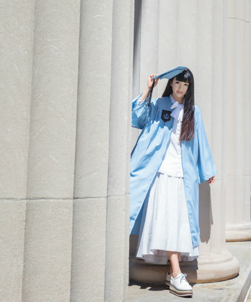 Queenie Luo outside of Low Library during commencement