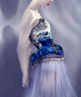 Queenie Luo fashion design, blue and white dress in profile