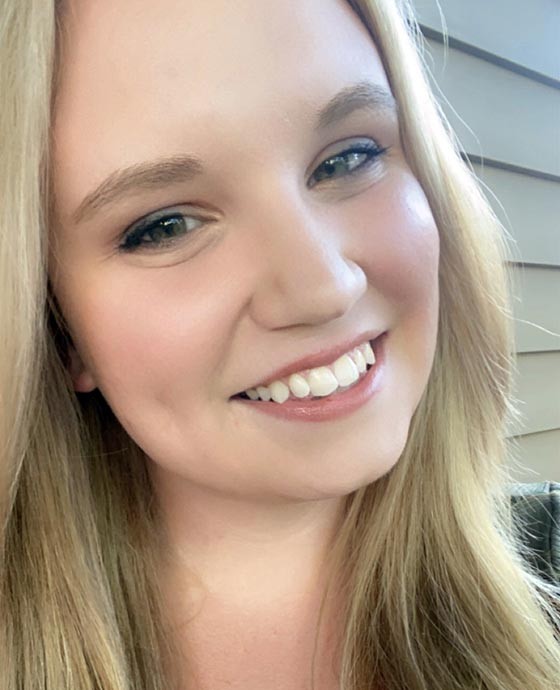Headshot of GS Resident Advisor Allison Darne
