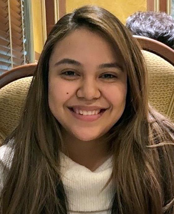 Headshot of GS Resident Advisor Maria Monzon