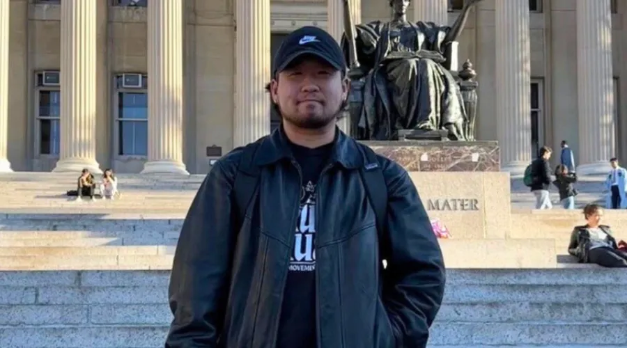 Alumnus Josh Park '24GS, '26TC in front of Alma Mater on Columbia's Morningside Heights campus.