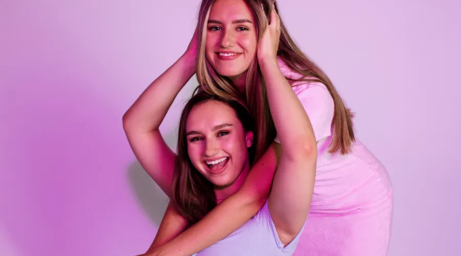 GS students Caroline and Isabel Bercaw