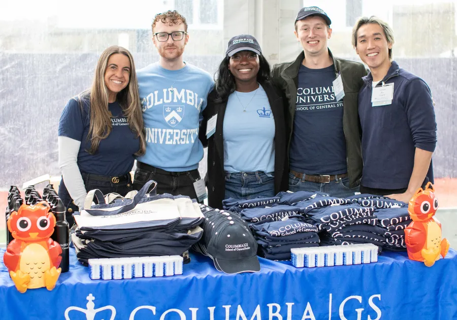 A groups of GS'ers at Columbia Homecoming