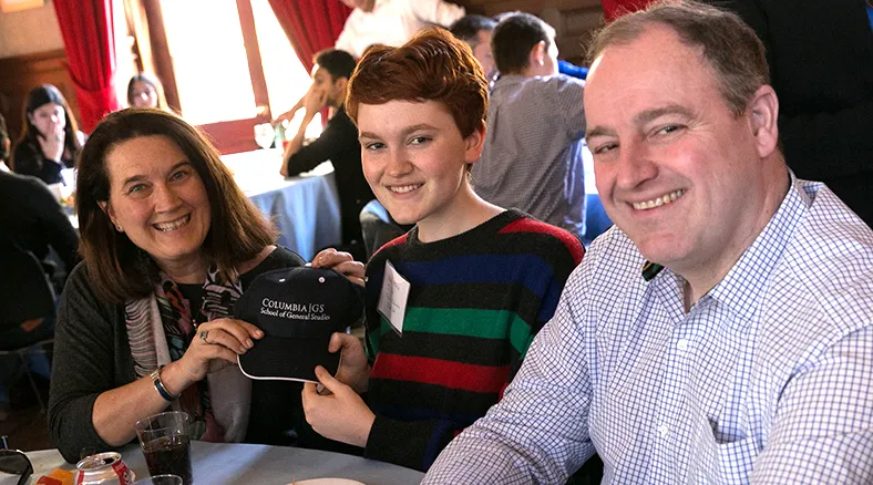 Newly-admitted Sciences Po Dual BA student with their parents
